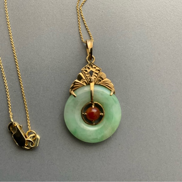 14k Vintage Jadeite Jade Pendant on 14k Chain
